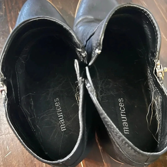 Maurice Size 9 Side Zip Booties. Low Heel. Black. 2 Zips Inside Needs Cleaning. - Picture 7 of 8